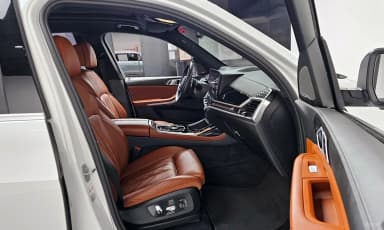 X7 (G07)