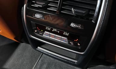 X7 (G07)