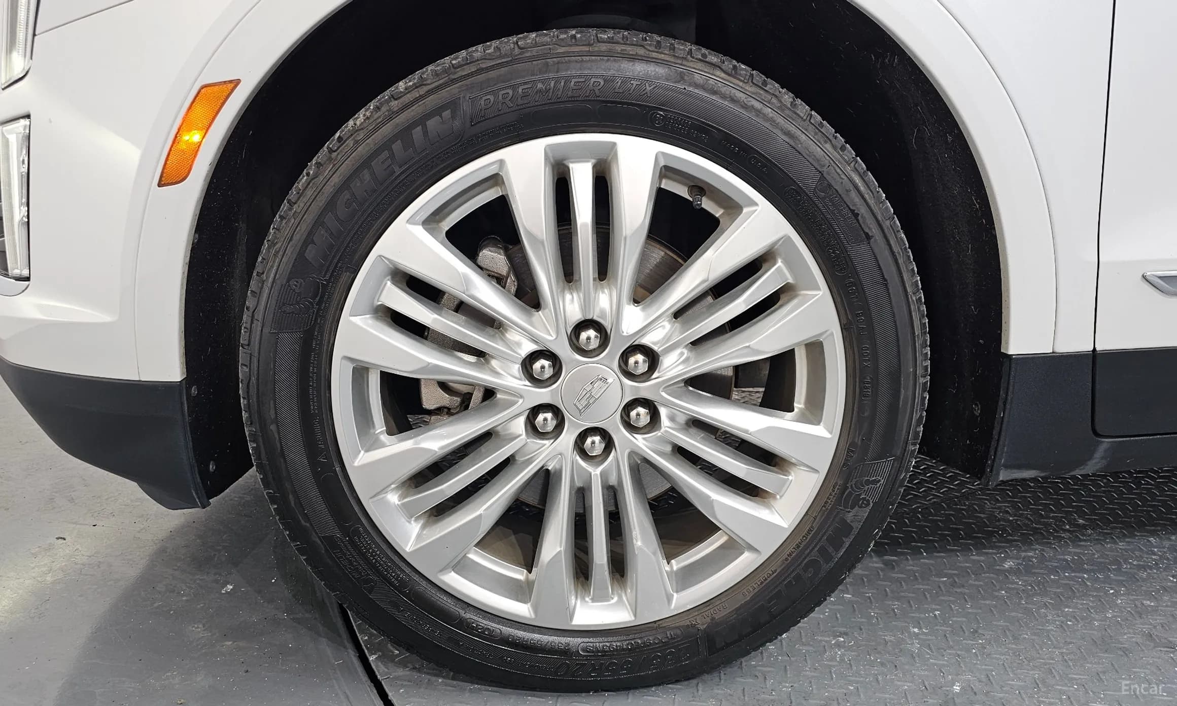 XT5