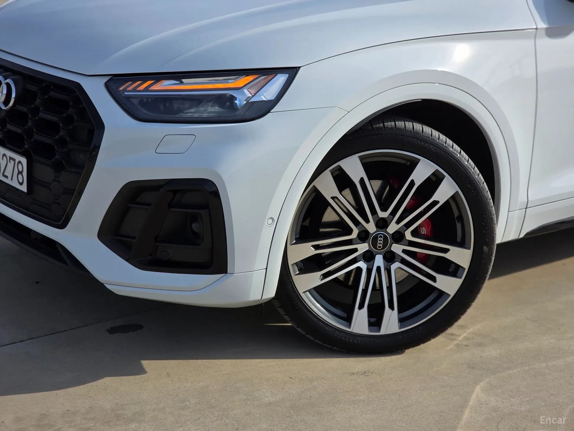 SQ5 (FY)
