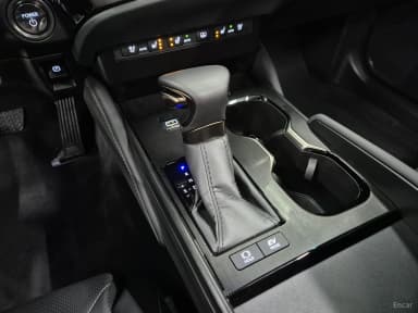 ES300h 7th Generation
