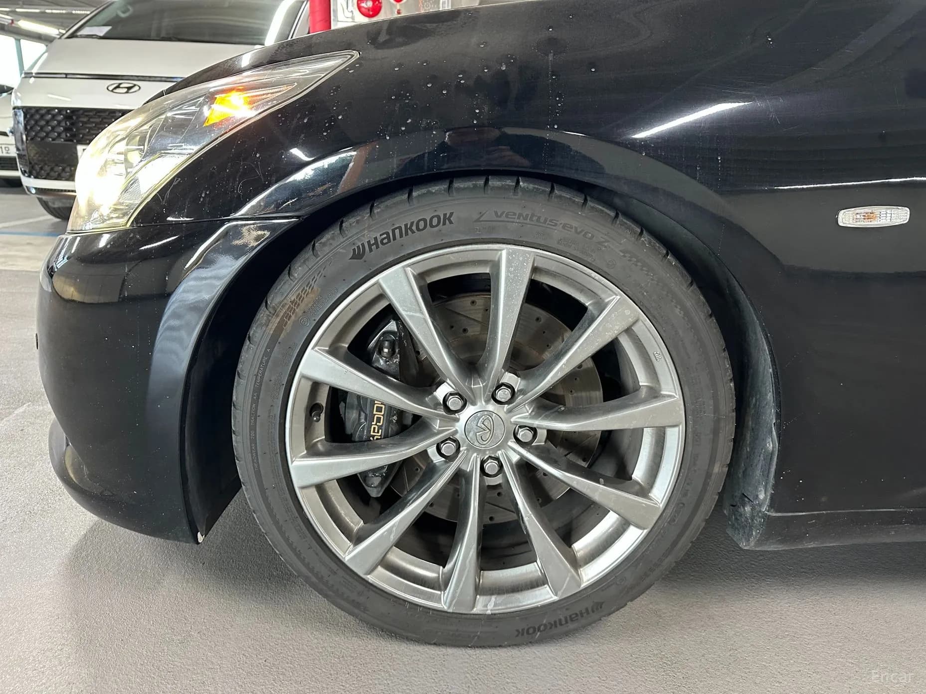 G37