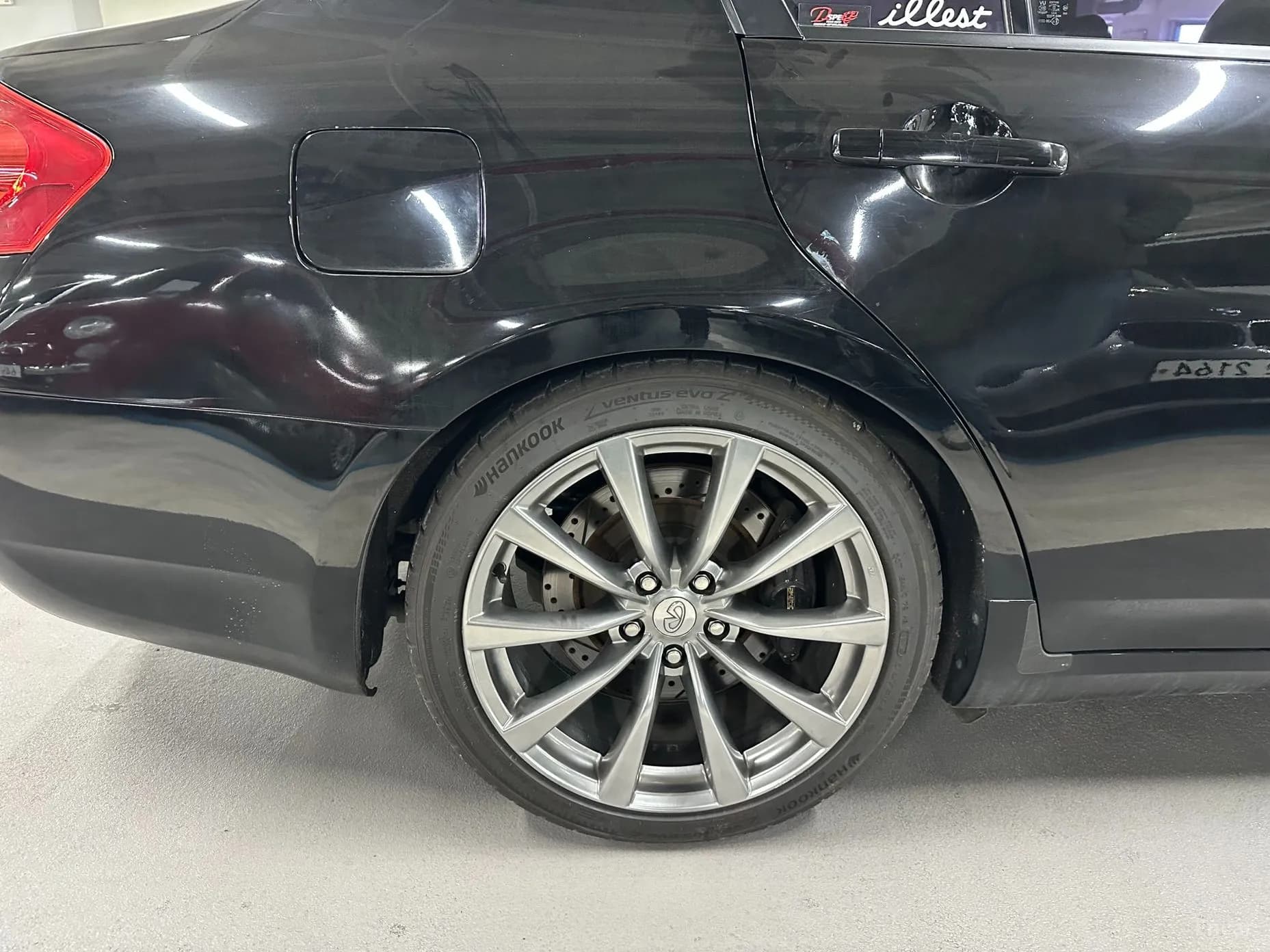 G37