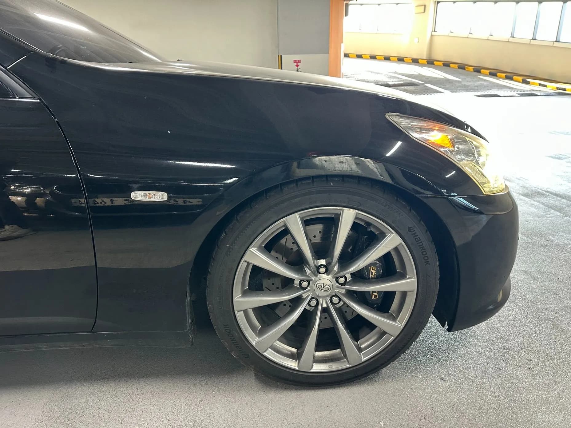 G37