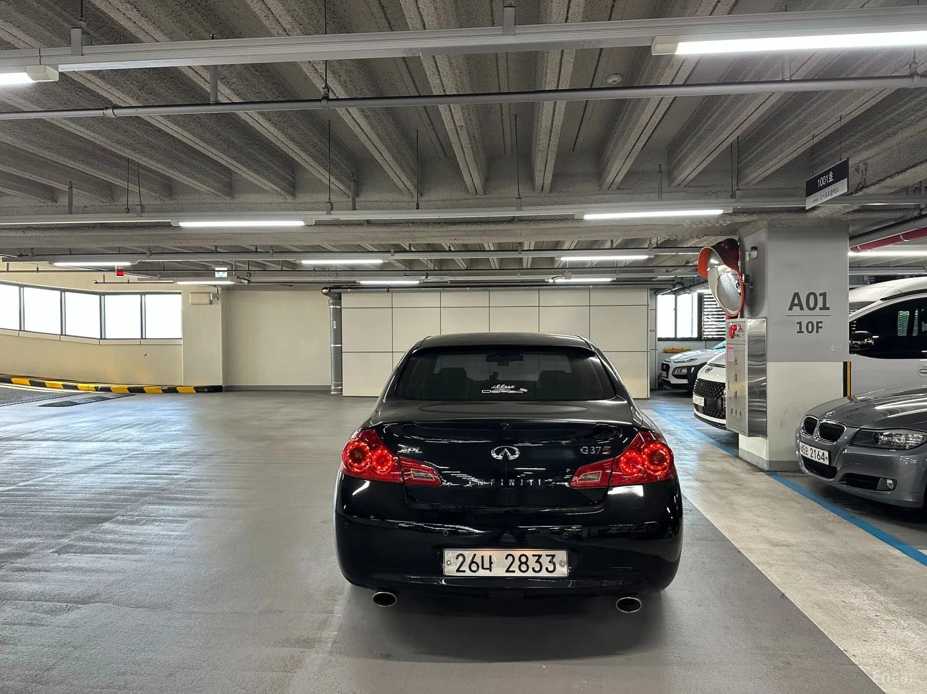 G37
