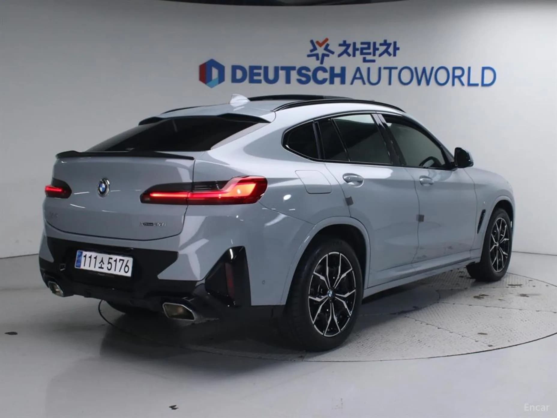 X4 (G02)