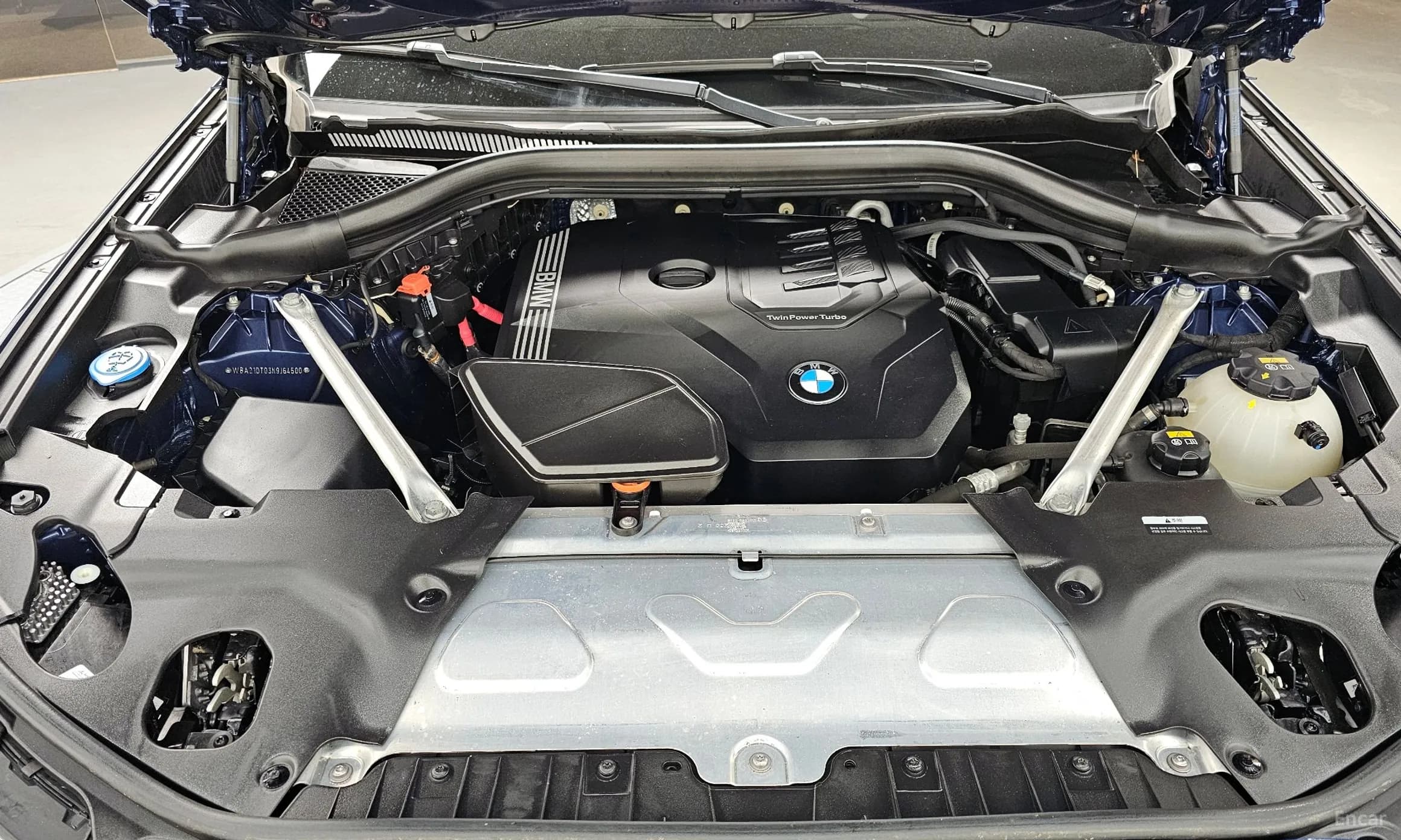 X4 (G02)