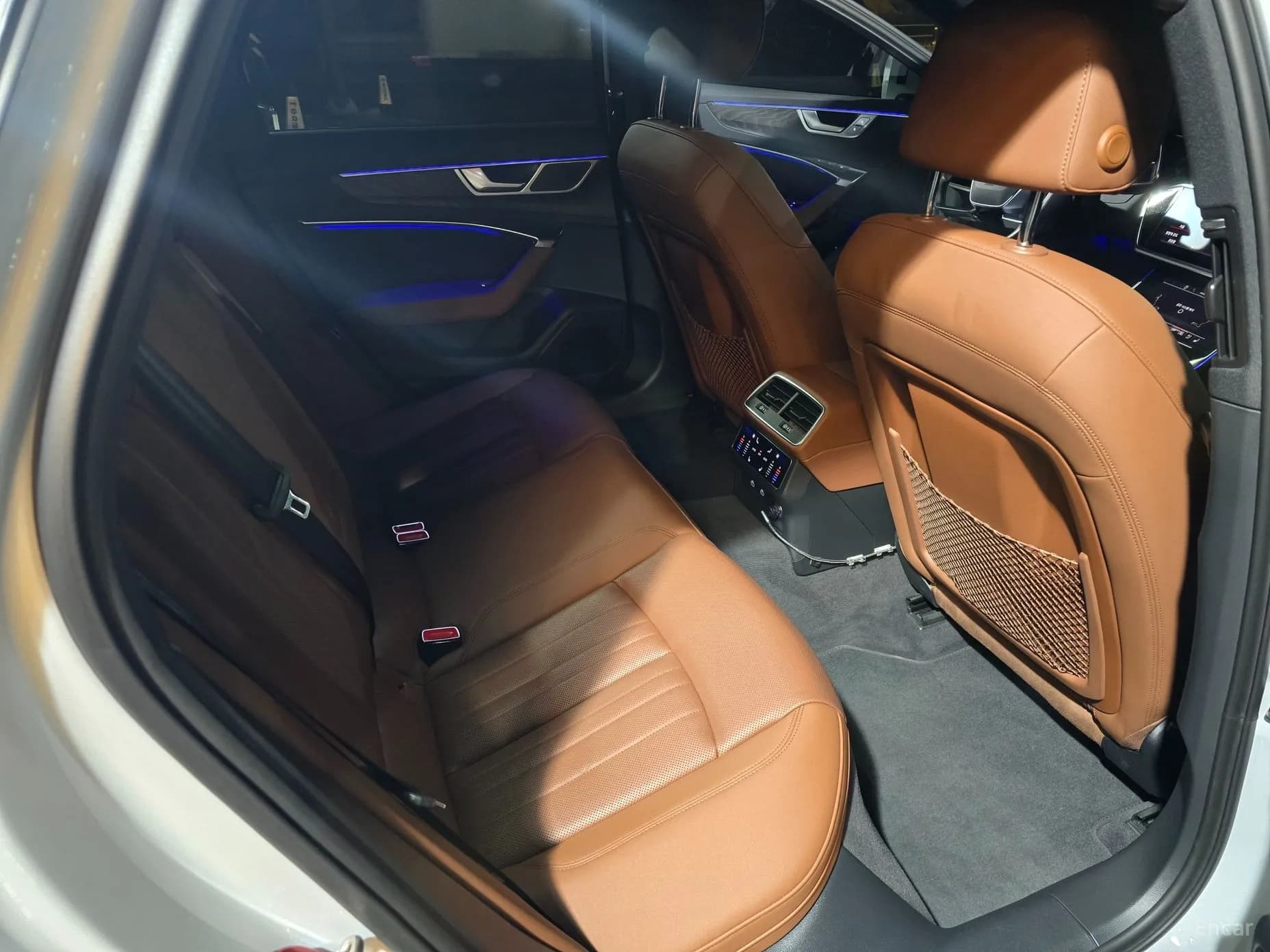 A6 (C8)