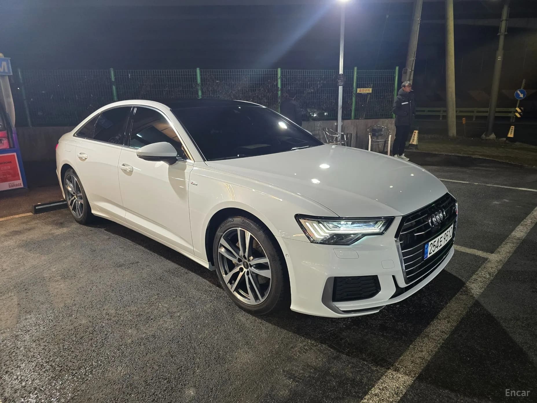 A6 (C8)