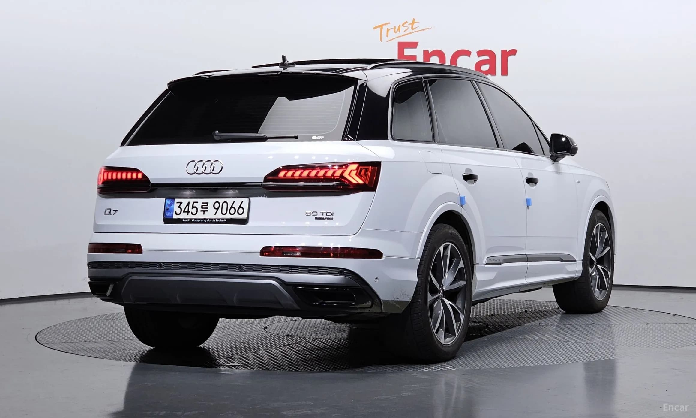 Q7 (4M)