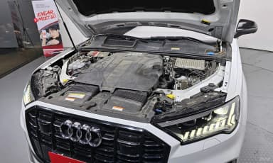 Q7 (4M)