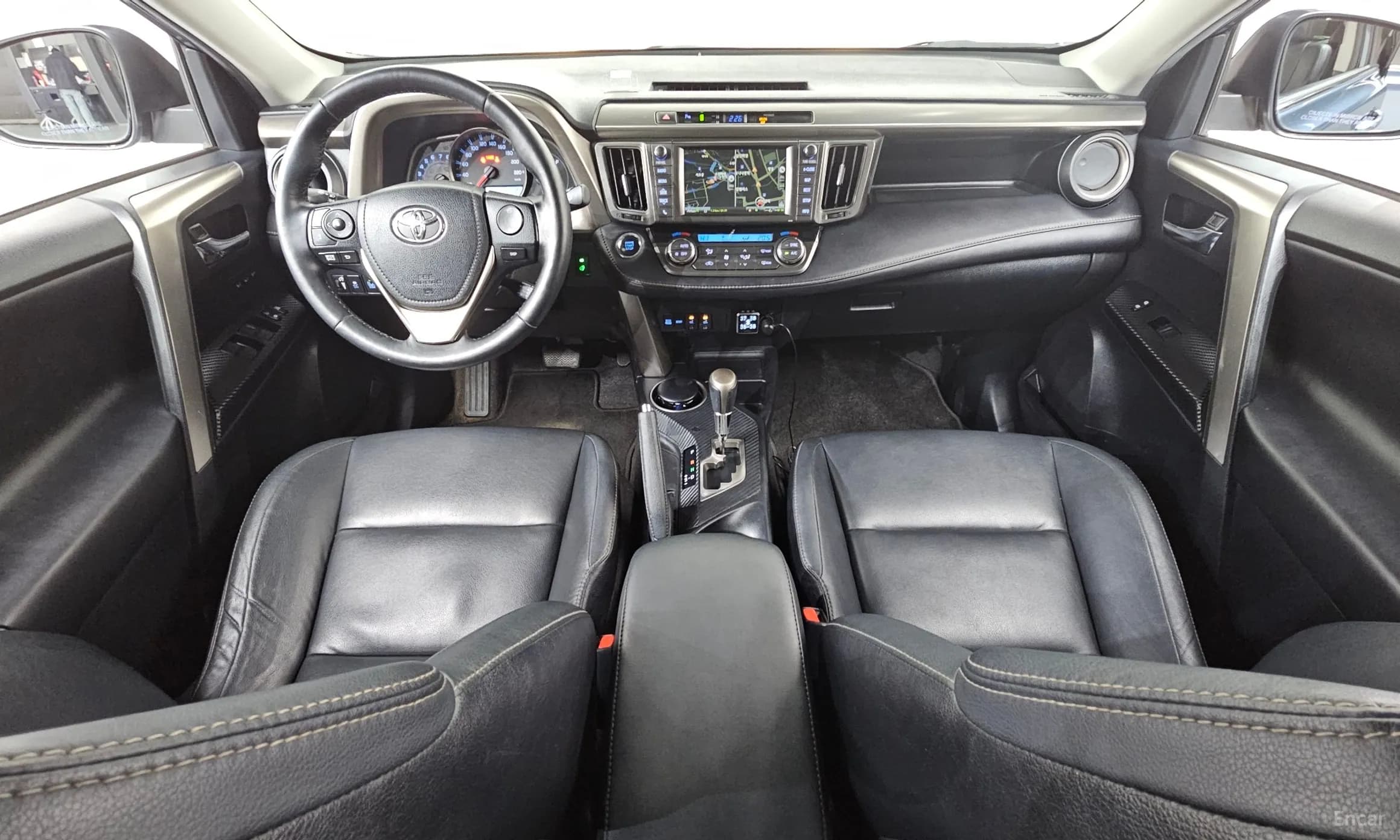 RAV4