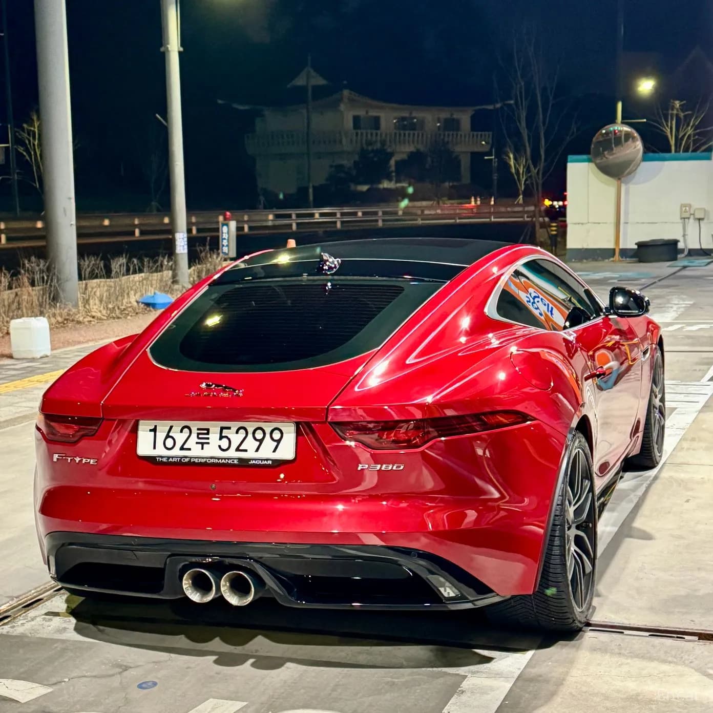 F-TYPE