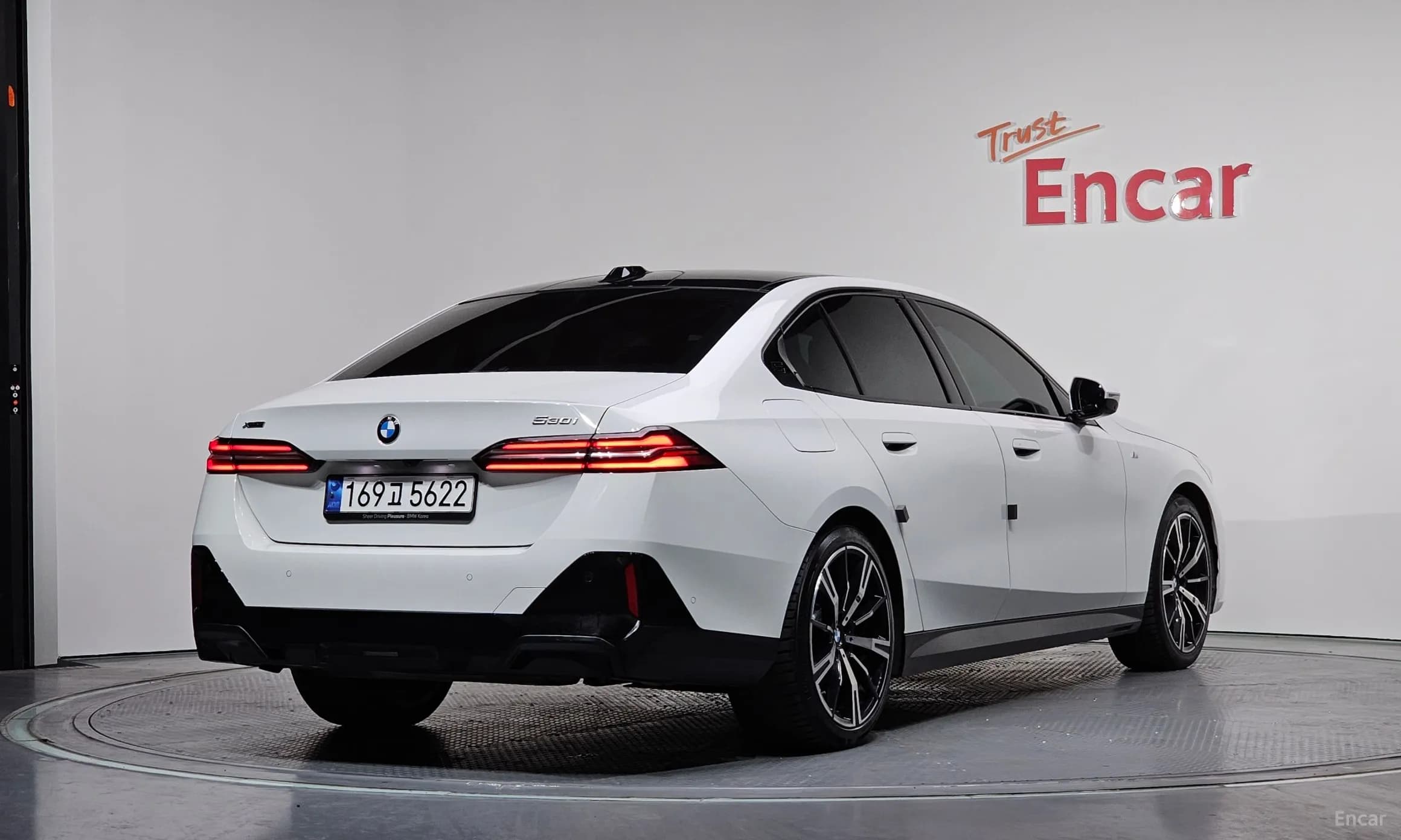 5 Series (G60)
