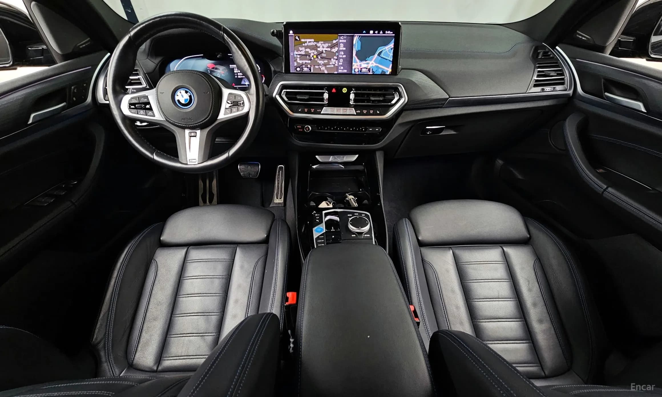 iX3