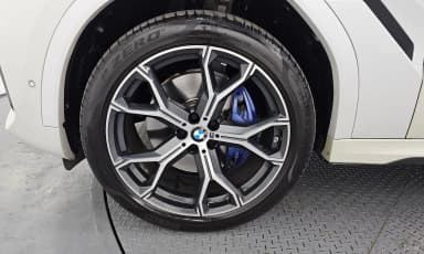 X6 (G06)
