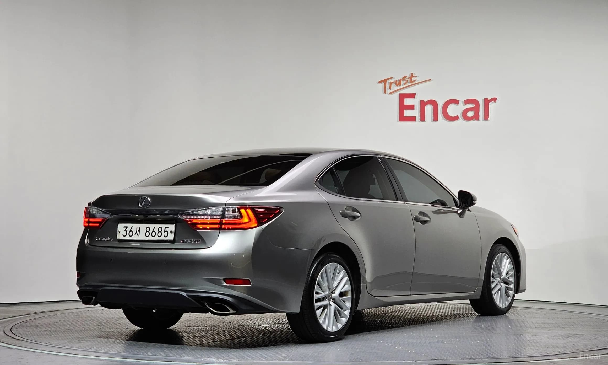 New ES350