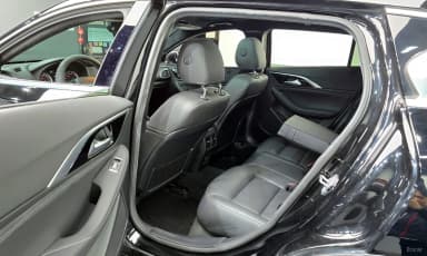 QX30