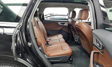 Q7 (4M)