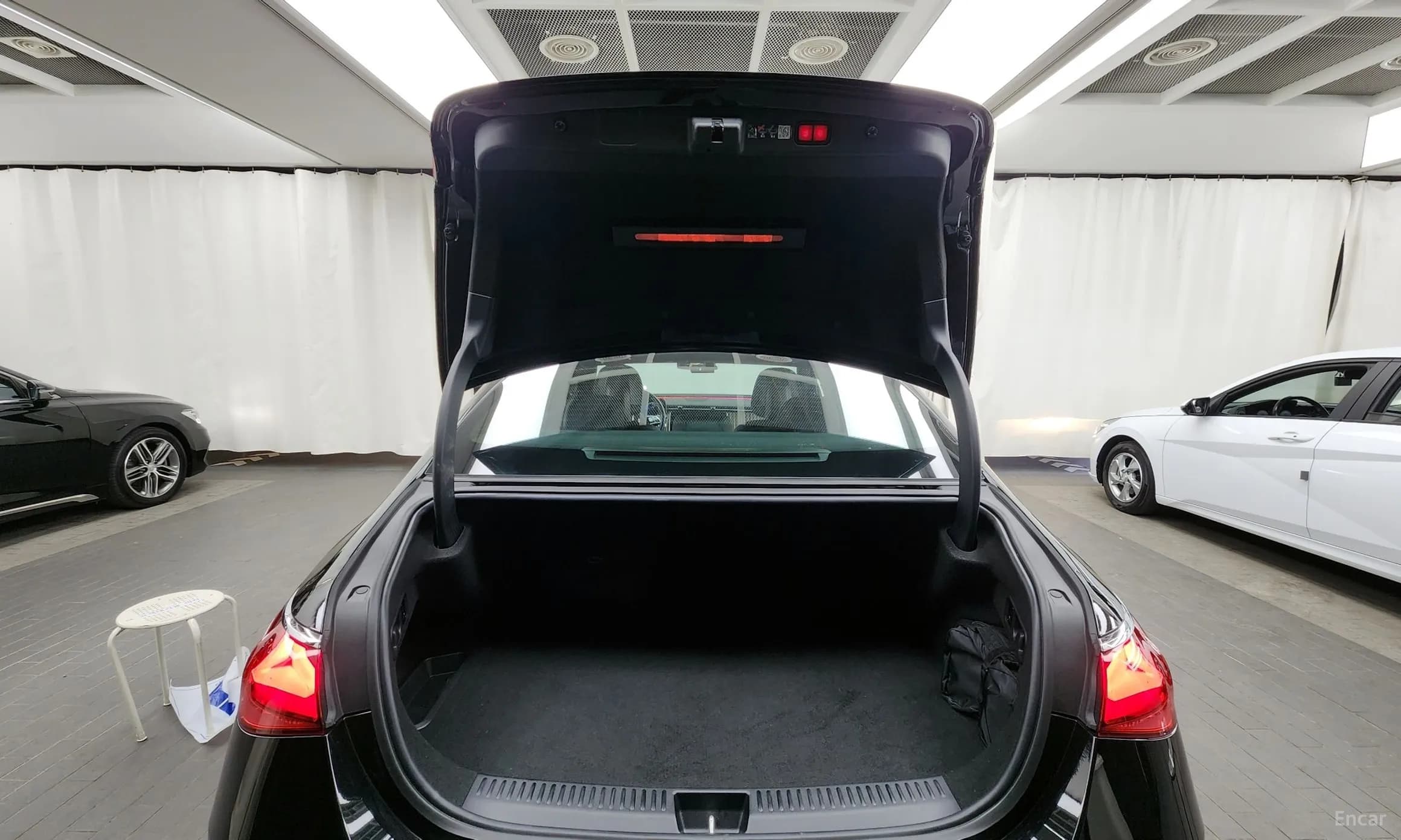 E-Class W214