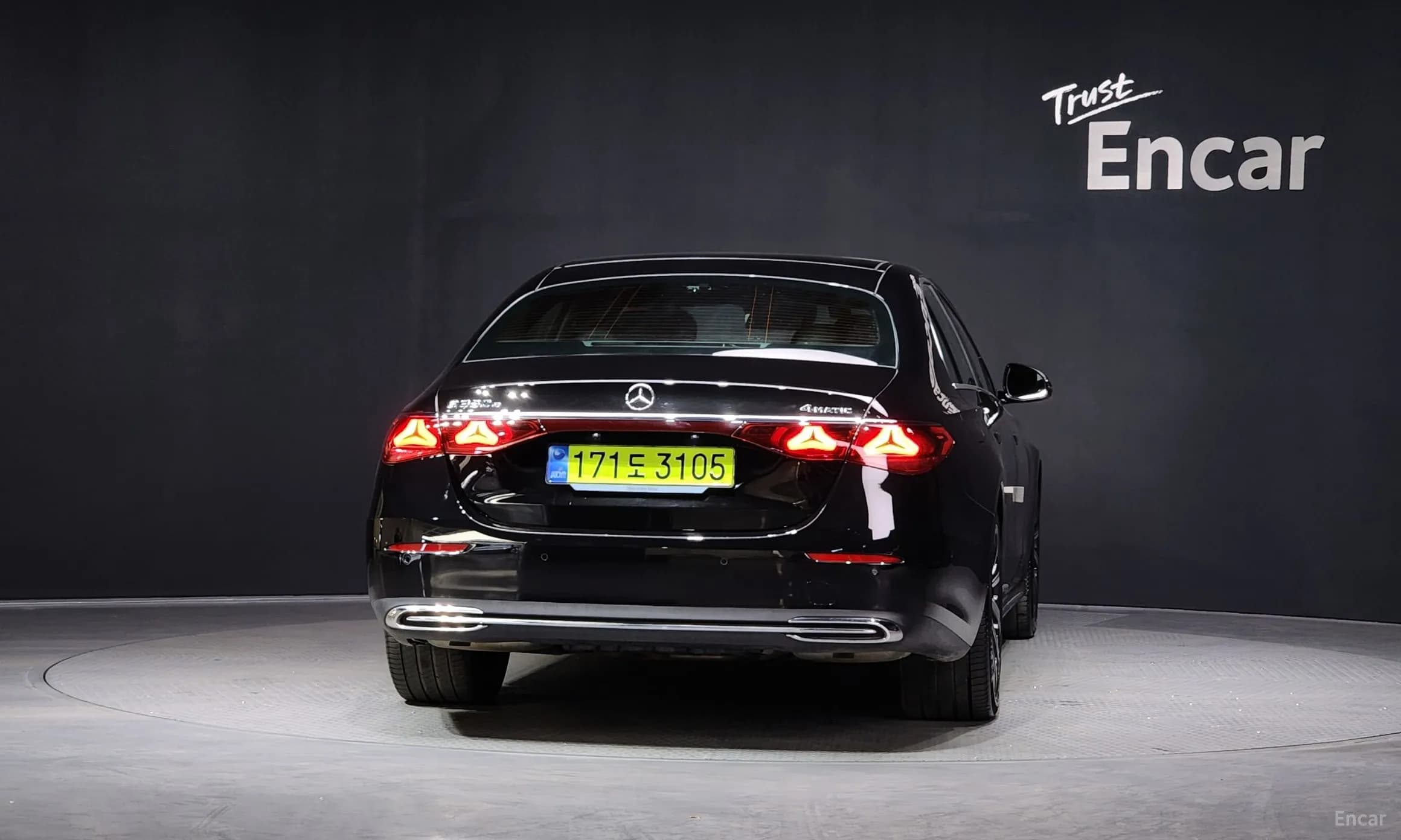 E-Class W214