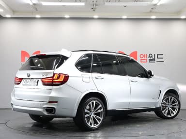 X5 (F15)