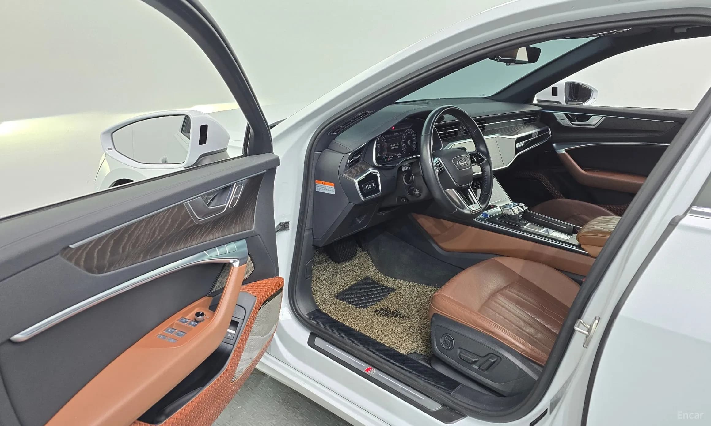 A6 (C8)