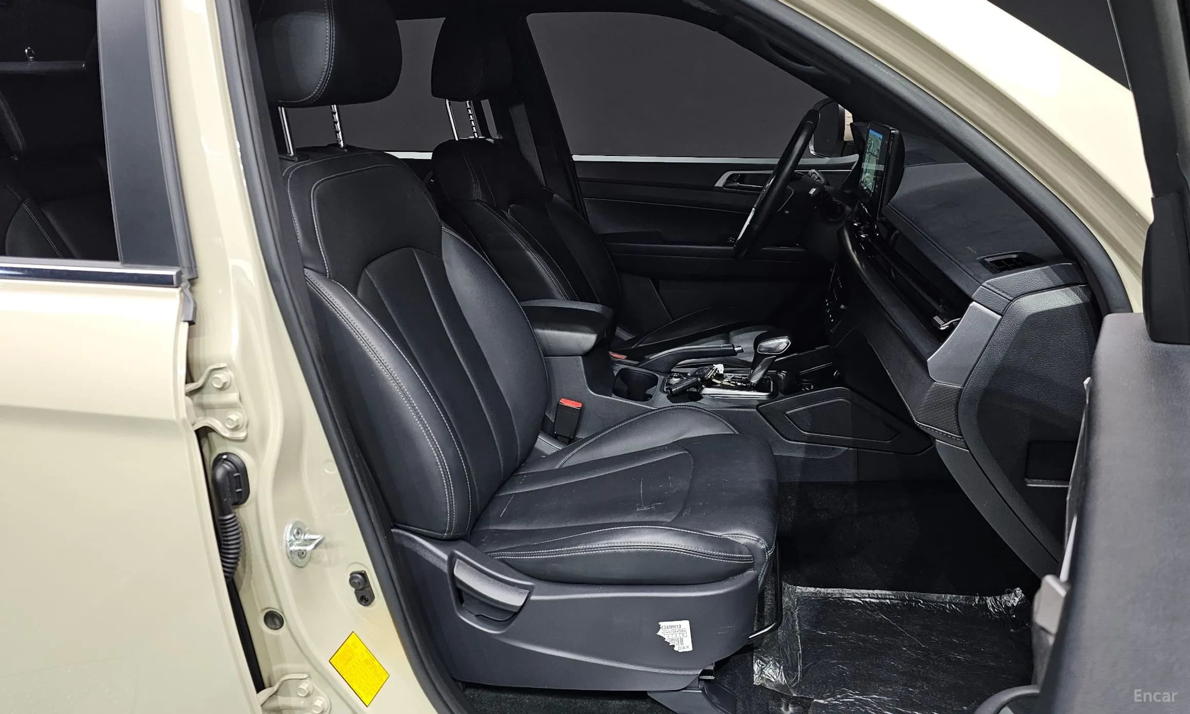 Rexton Sports Khan