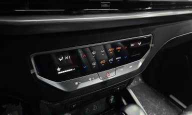 Rexton Sports Khan