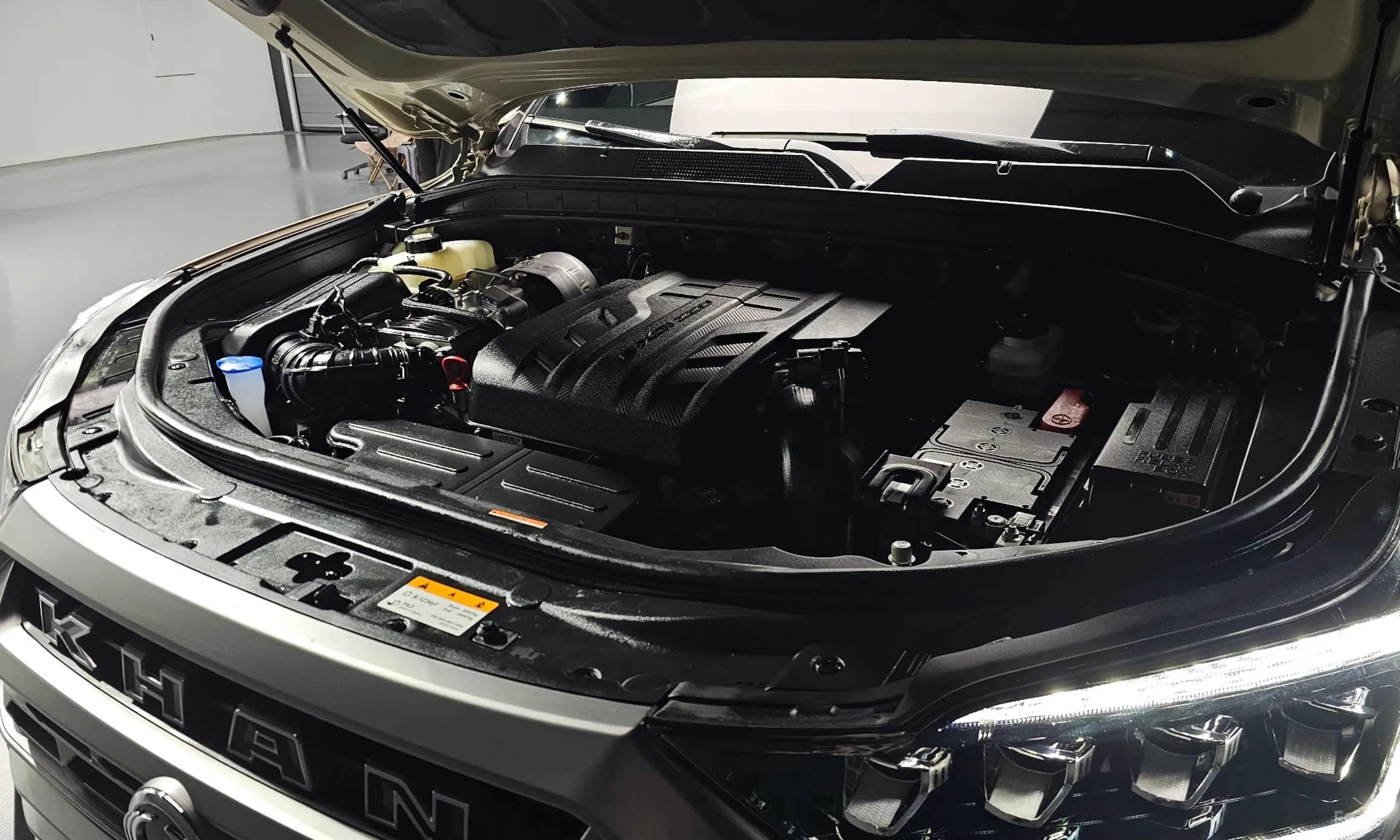 Rexton Sports Khan