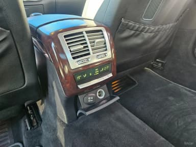 S-Class W221
