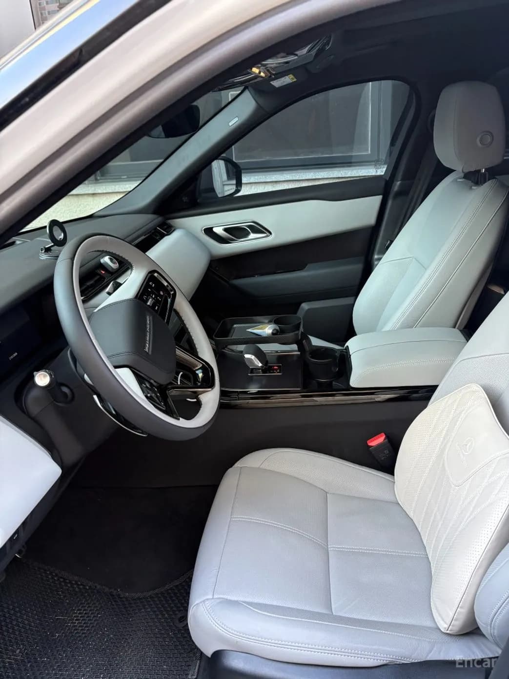 Range Rover Bella