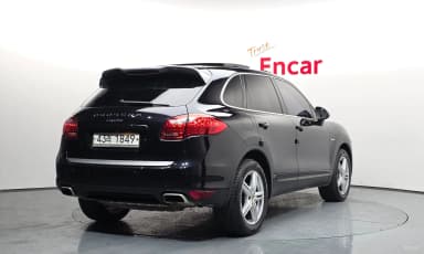New Cayenne