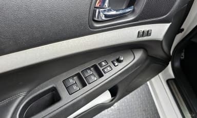G37