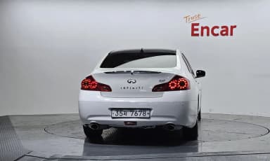 G37