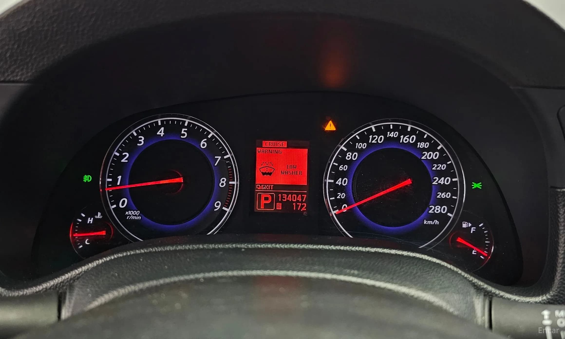 G37