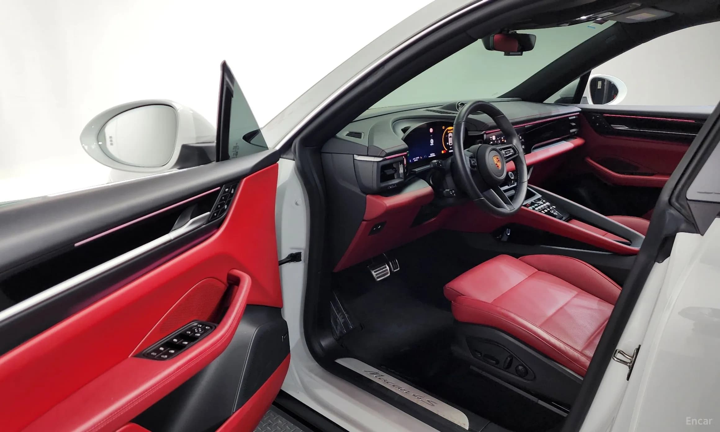 Macan EV