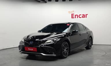 Camry (XV70)