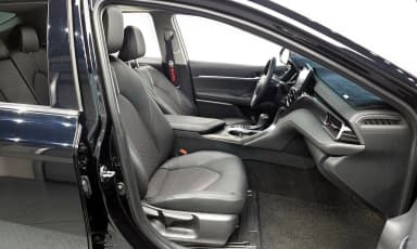 Camry (XV70)