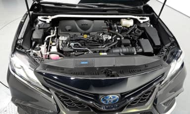 Camry (XV70)