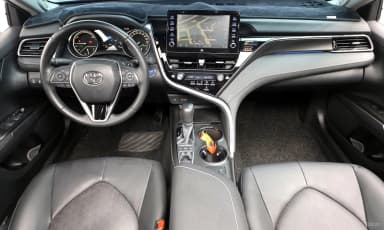 Camry (XV70)