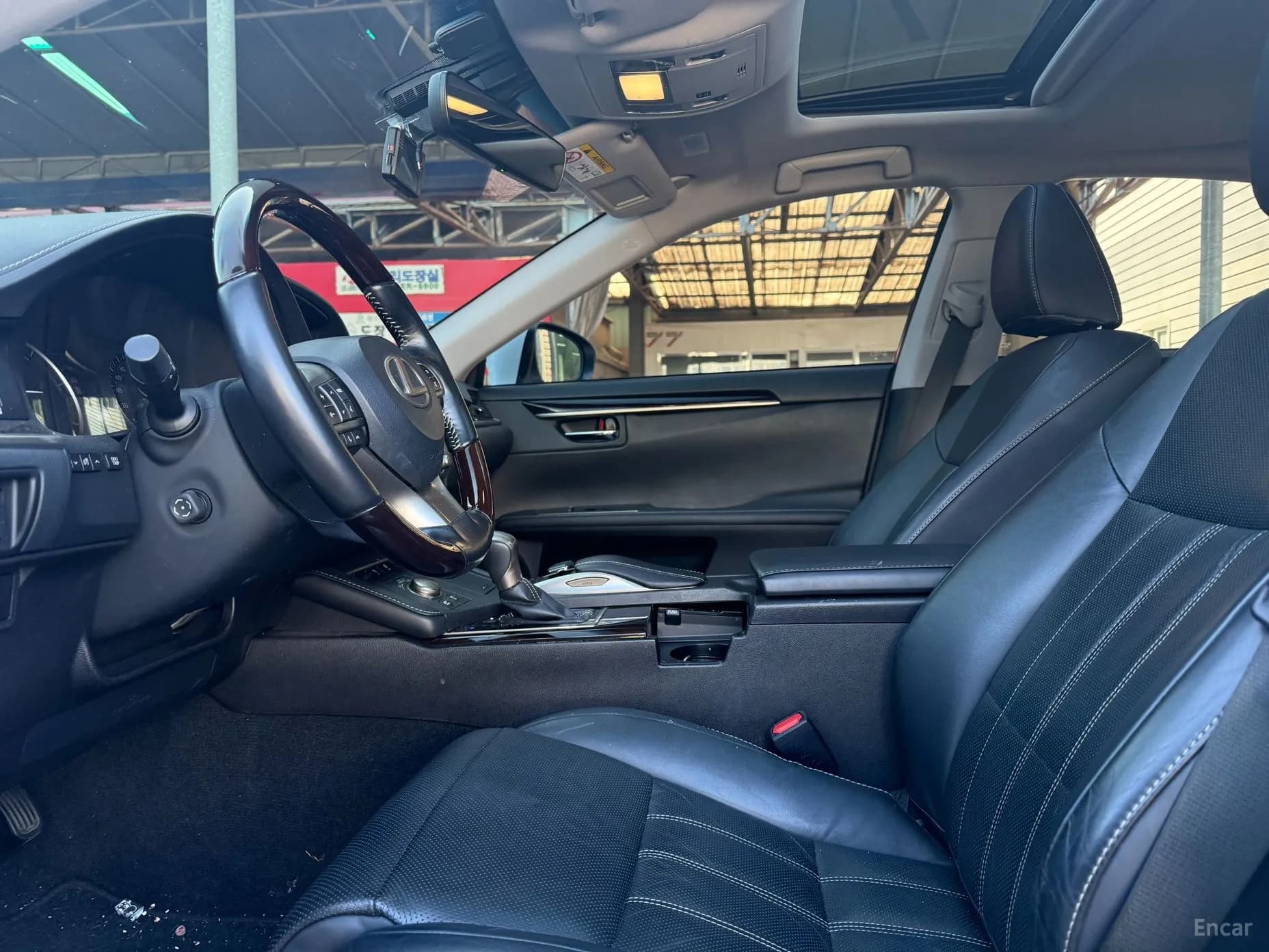 New ES300h