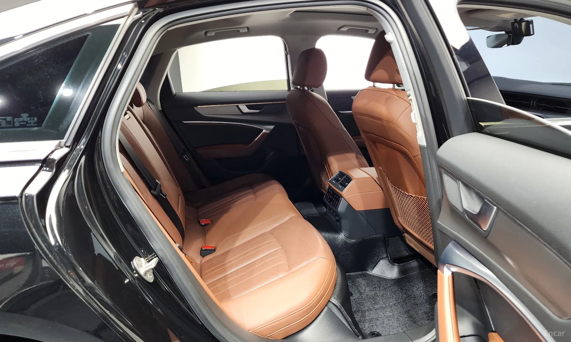 A6 (C8)