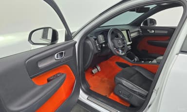 XC40