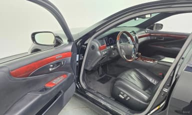 LS460