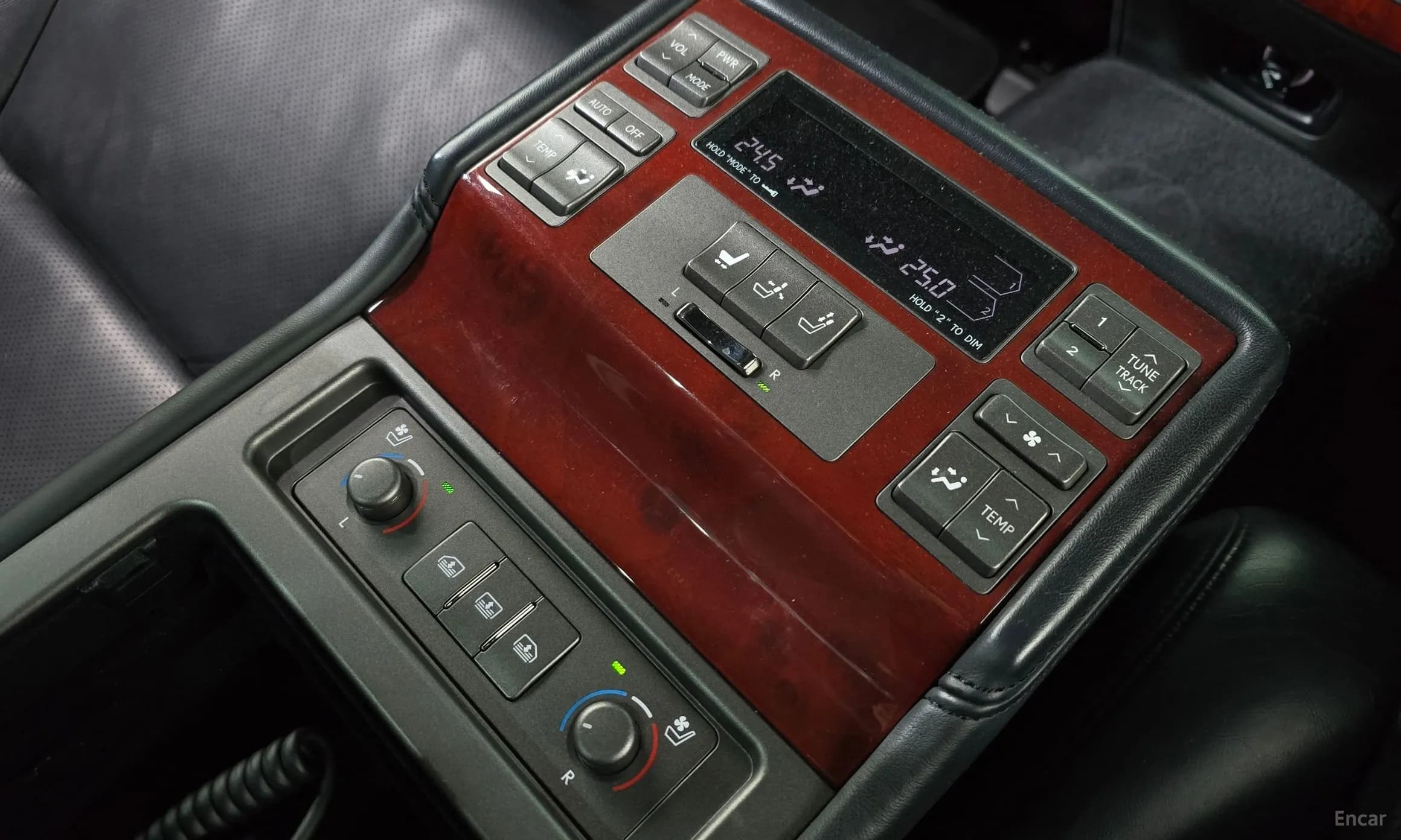 LS460