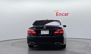 LS460