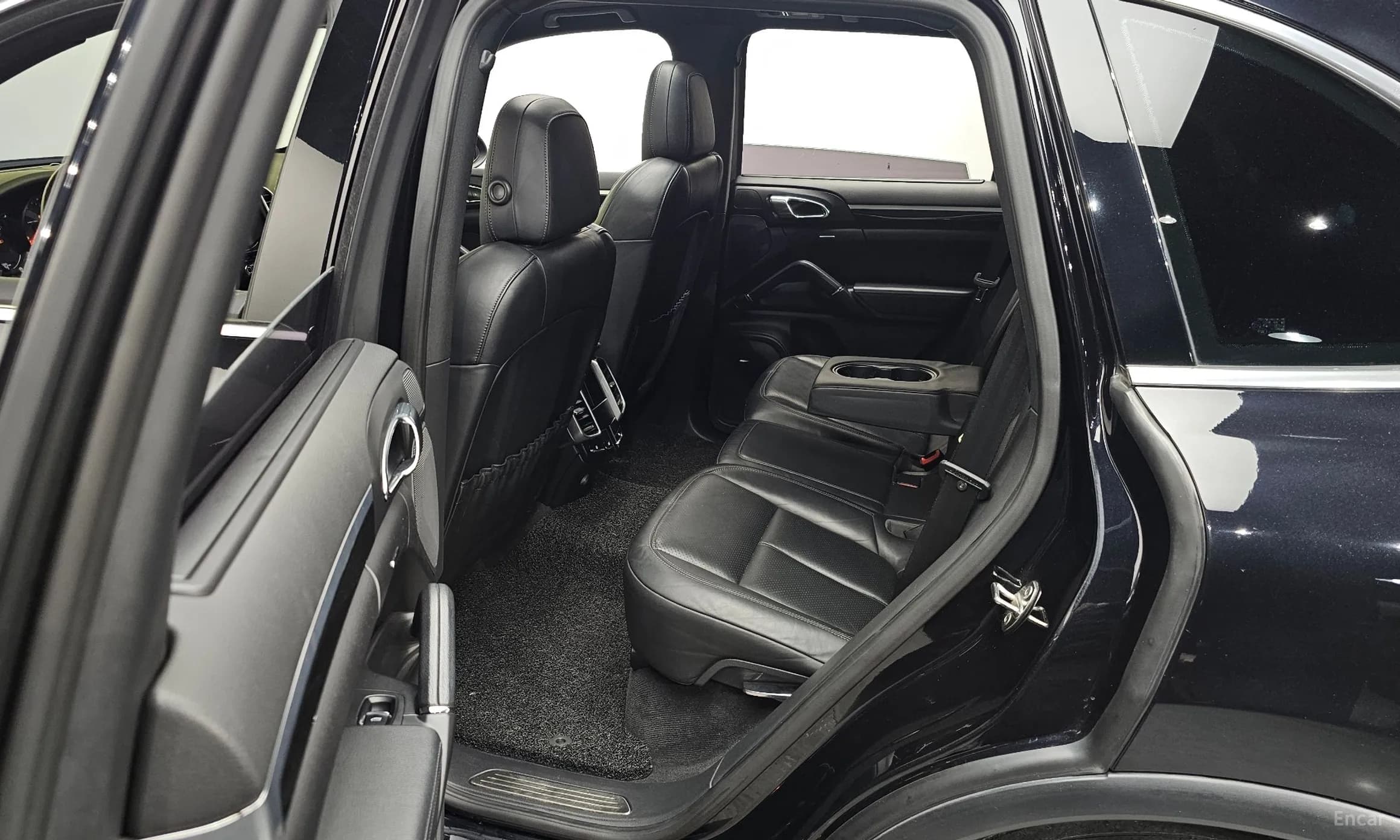 New Cayenne