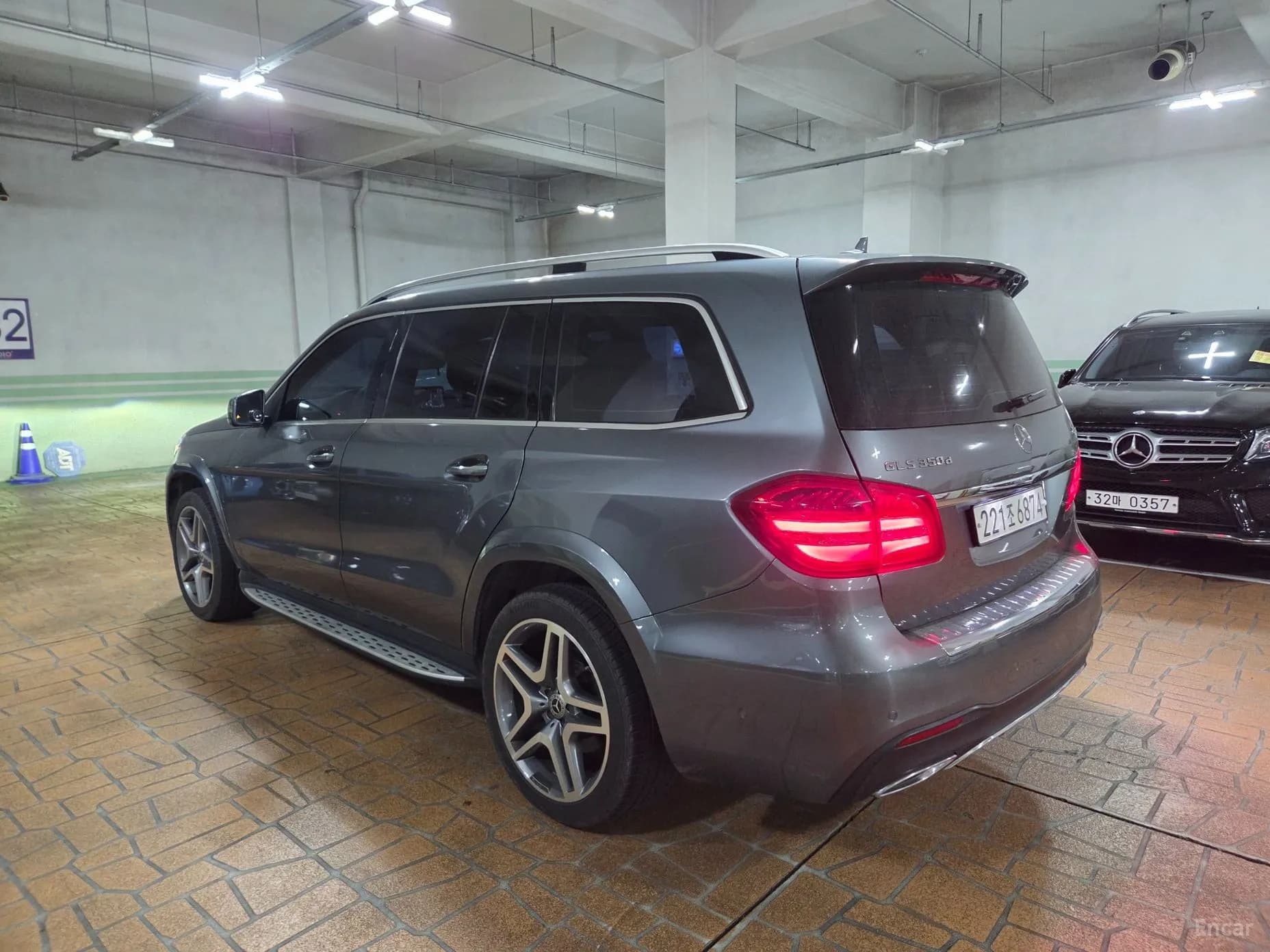 GLS-Class X166