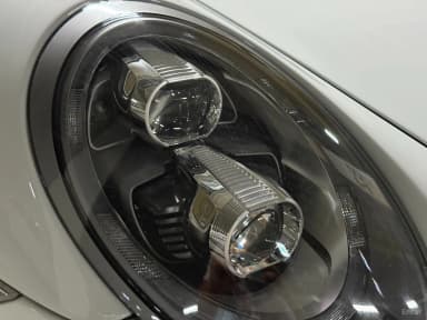 910